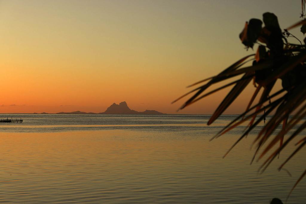 Fare Vai Nui Hotel Tevaitoa Bagian luar foto